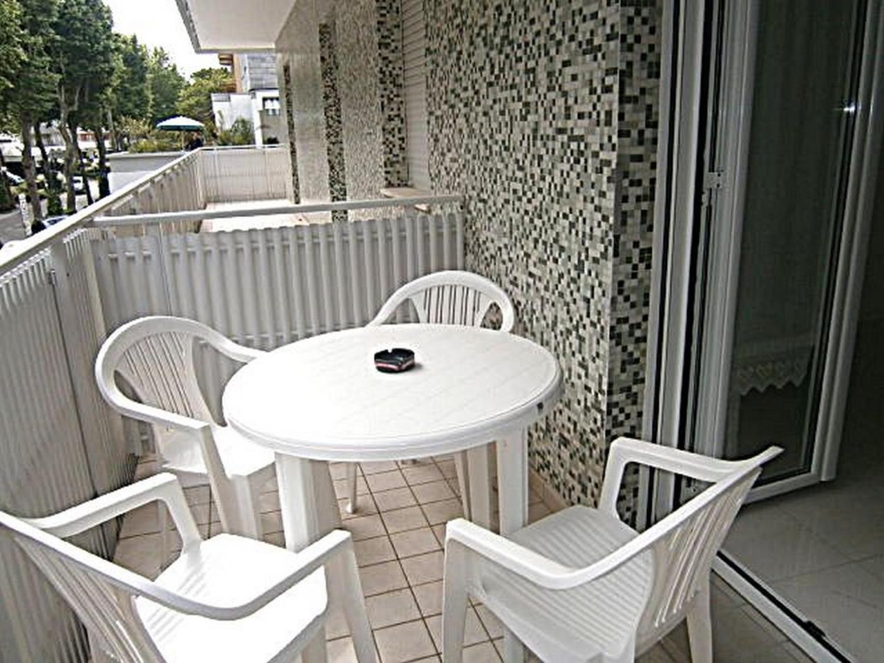 Jolly Apartment Bibione Exterior photo